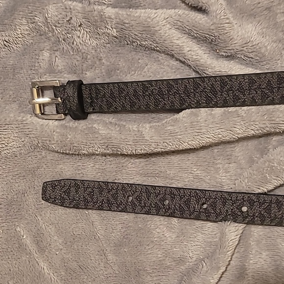 Michael Kors MK Logo Fanny Pack Waist Belt Bag Size Small - Picture 4 of 9